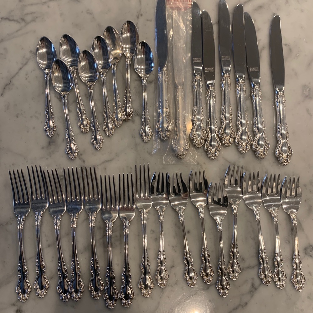 Set of 8 Reed Barton Silverware Spanish Baroque